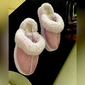 🔥🔥Ugg slippers 7/8